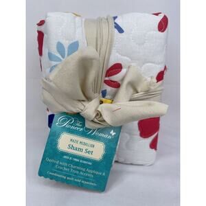 New The Pioneer Woman Mazie Medallion Sham Set Quilted Charming Appliqué